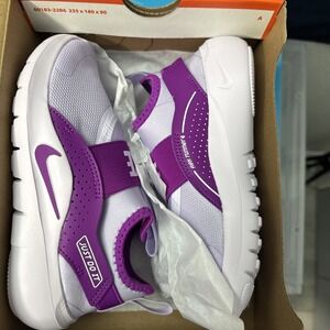 Children Unisex Shoes Nike Kids Flex Runner 4 (Little Kid) size 13.5C